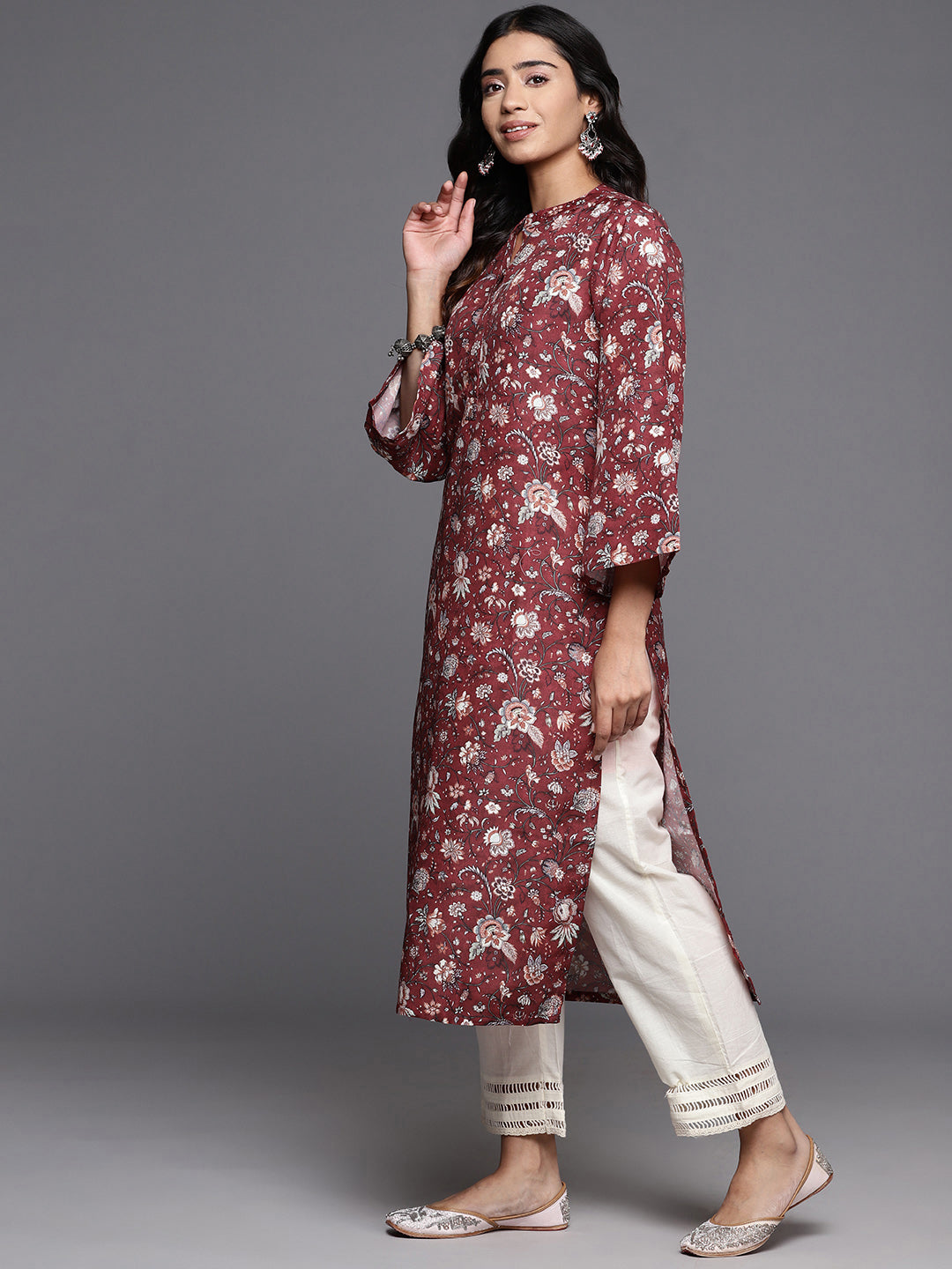 Dhiyona VR Women's Maroon Floral Printed Straight Kurta With Flared Sleeves