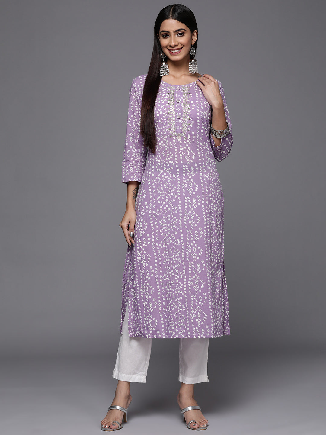 Dhiyona VR Women's Lavender Bandhani Print Embroidered Kurta Has Round Neck