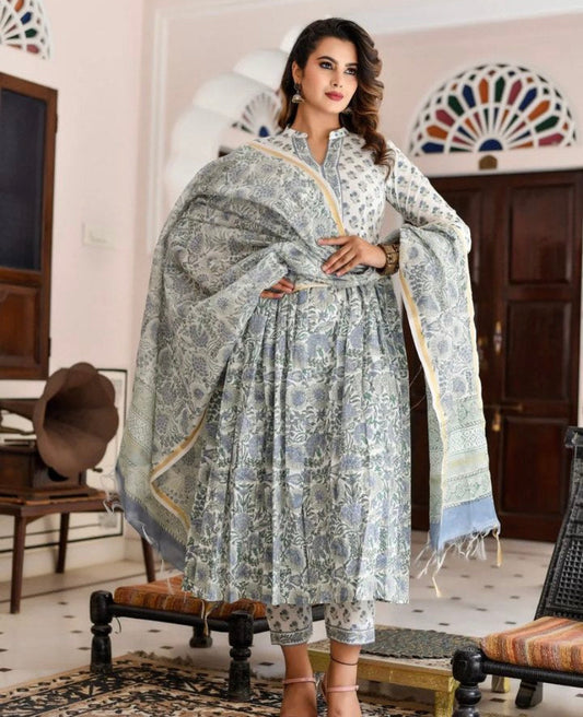 Women White Printed Pure Cotton Kurta, Pant And Dupatta Set