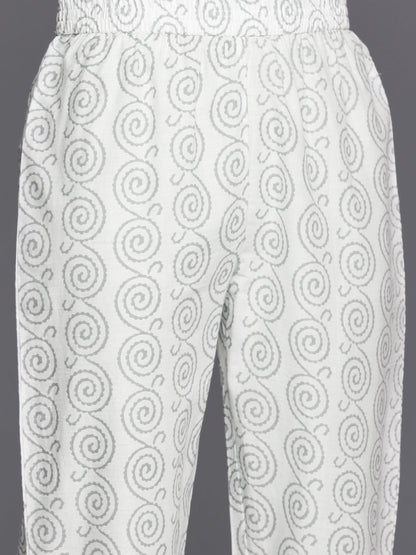 Dhiyona VR Women's Grey And Green Floral Printed Straight Kurta With Printed Trouser