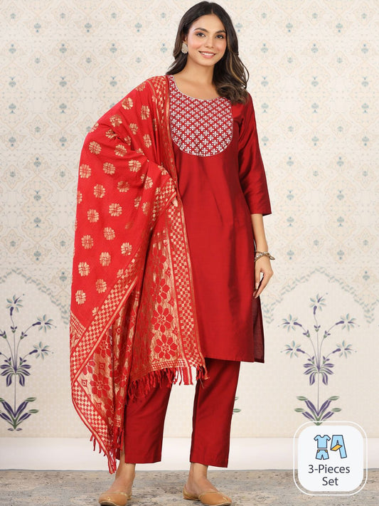 Dhiyona OD  Floral Embroidered Sequined Straight Kurta & Trousers With Dupatta