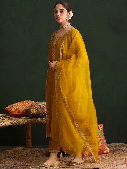 Dhiyona IE Ethnic Motifs Embroidered Sequinned Kurta With Trousers & Dupatta