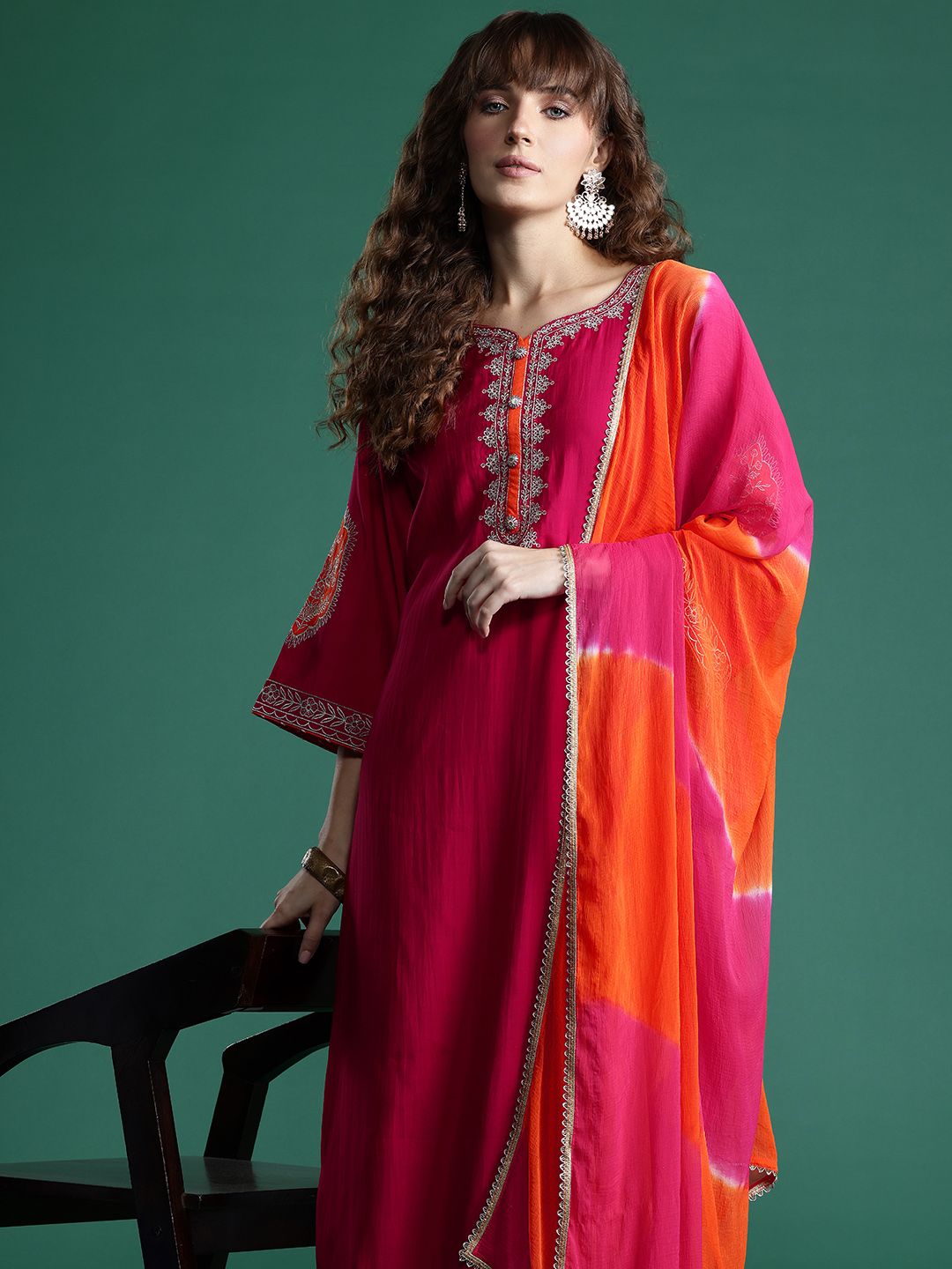 Ethnic Motifs Embroidered Zari Kurta With Trousers & Dupatta