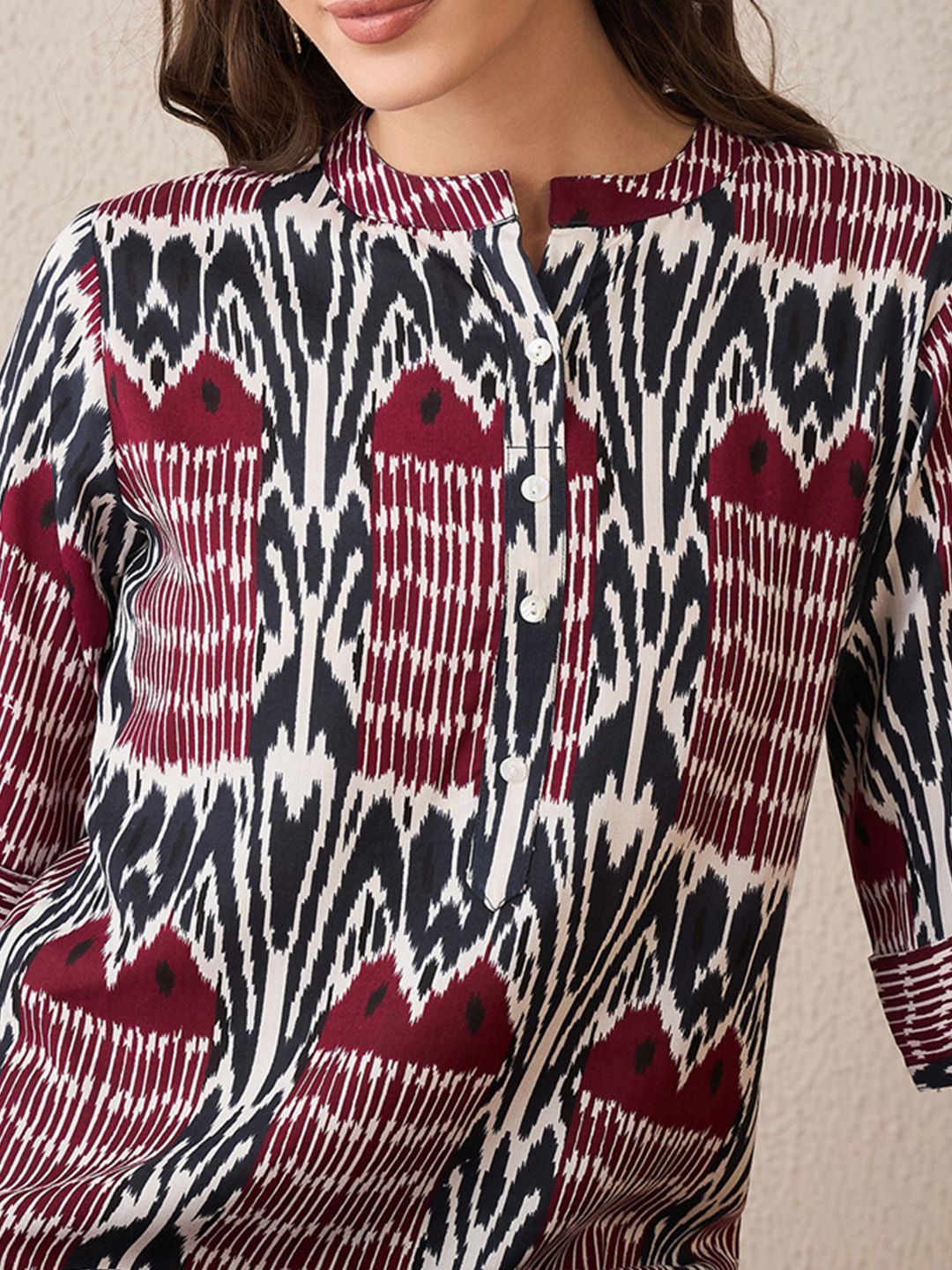 Dhiyona IE Ethnic Motifs Printed Mandarin Collar Straight Kurta With Trouser
