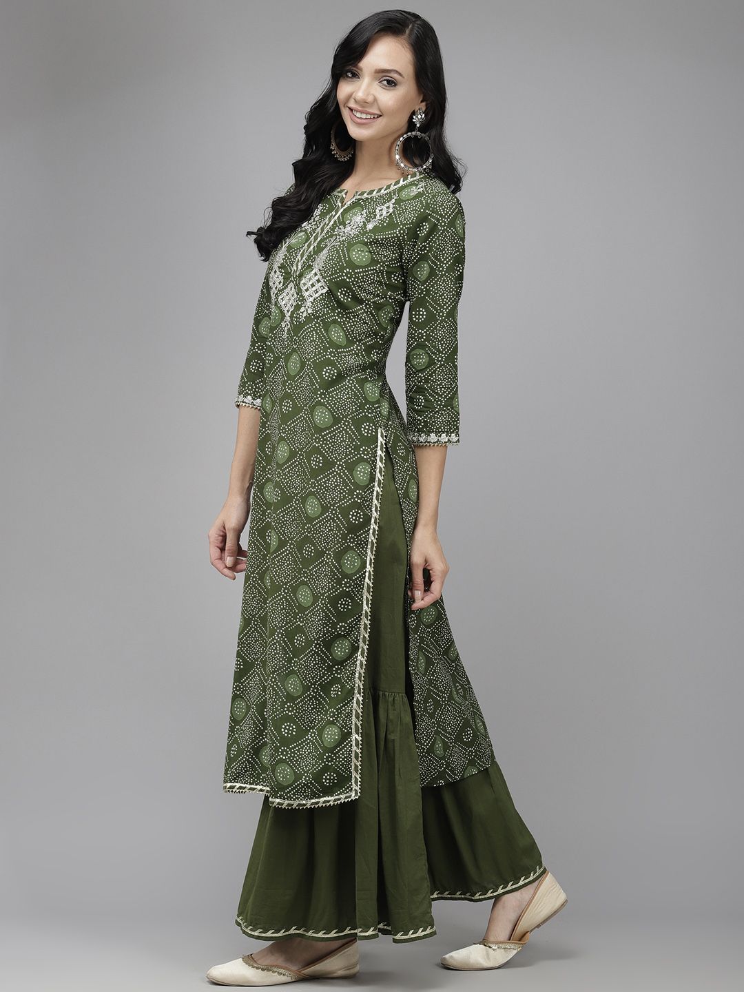 Women Green & White Bandhani Print Gotta Patti Kurta with Sharara & With Dupatta