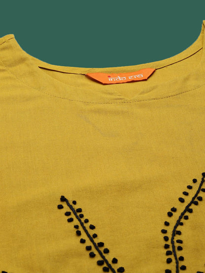 Dhiyona IE Embroidered Straight Tunic With Trousers Co-Ords