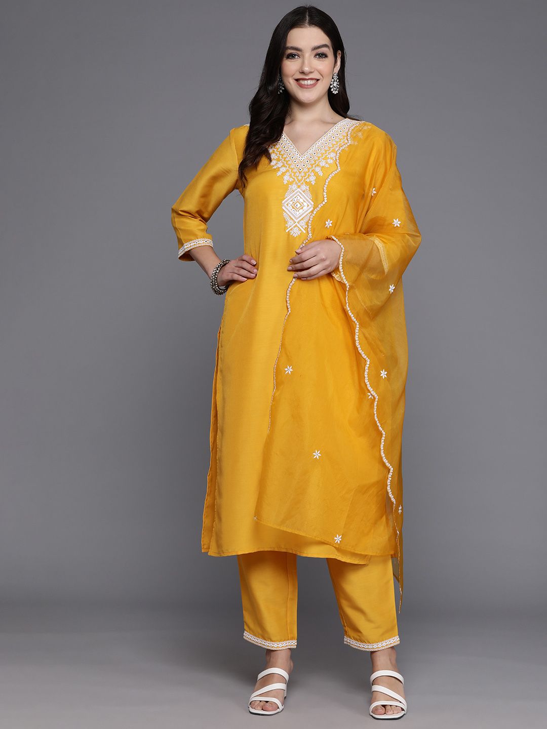 Dhiyona IE Women Yoke Design Regular Mirror Work Kurta with Trousers & Dupatta