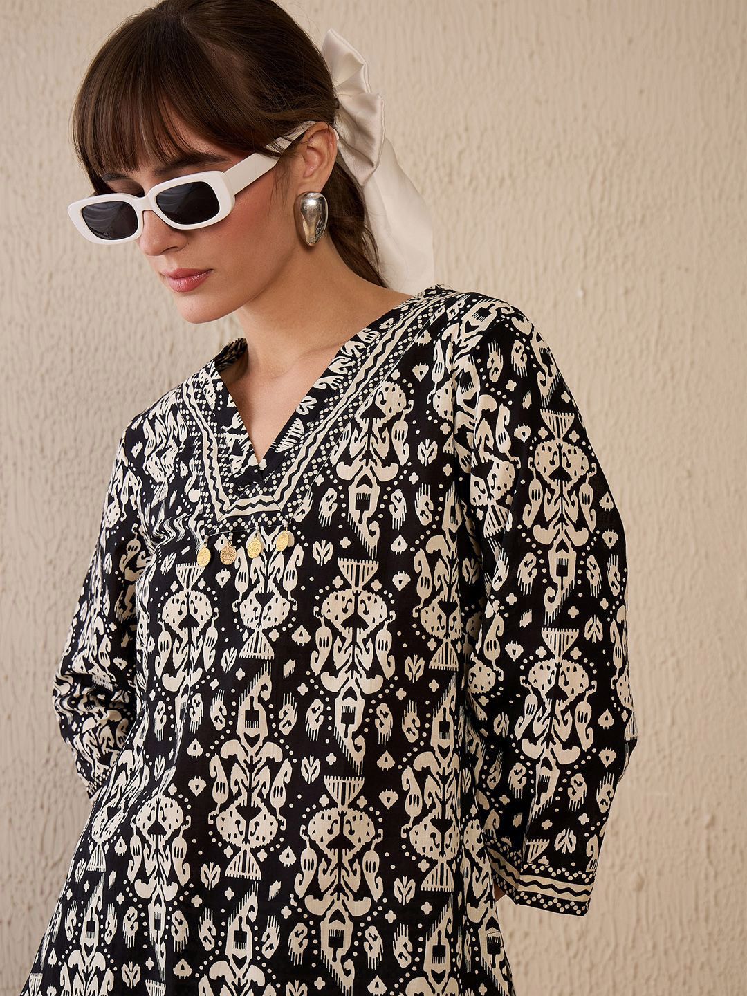 Dhiyona IE Women Printed Regular Pure Cotton Kurta with Trousers