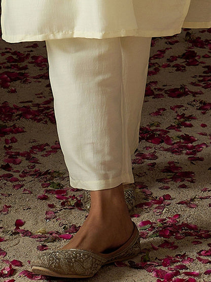 Women Ethnic Motifs Embroidered Regular Kurta with Trousers & With Dupatta