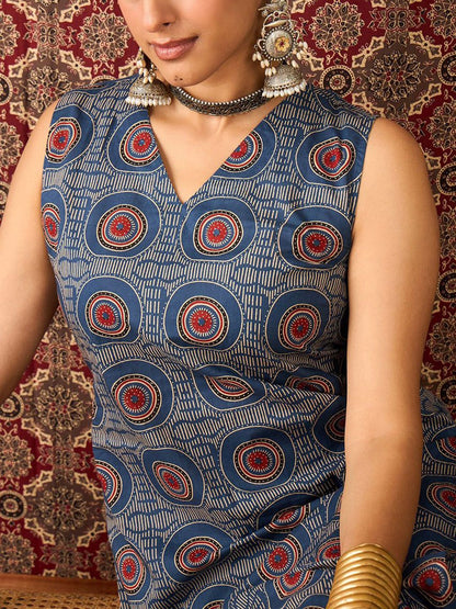 Women Printed Regular Pure Cotton Kurta with Trousers