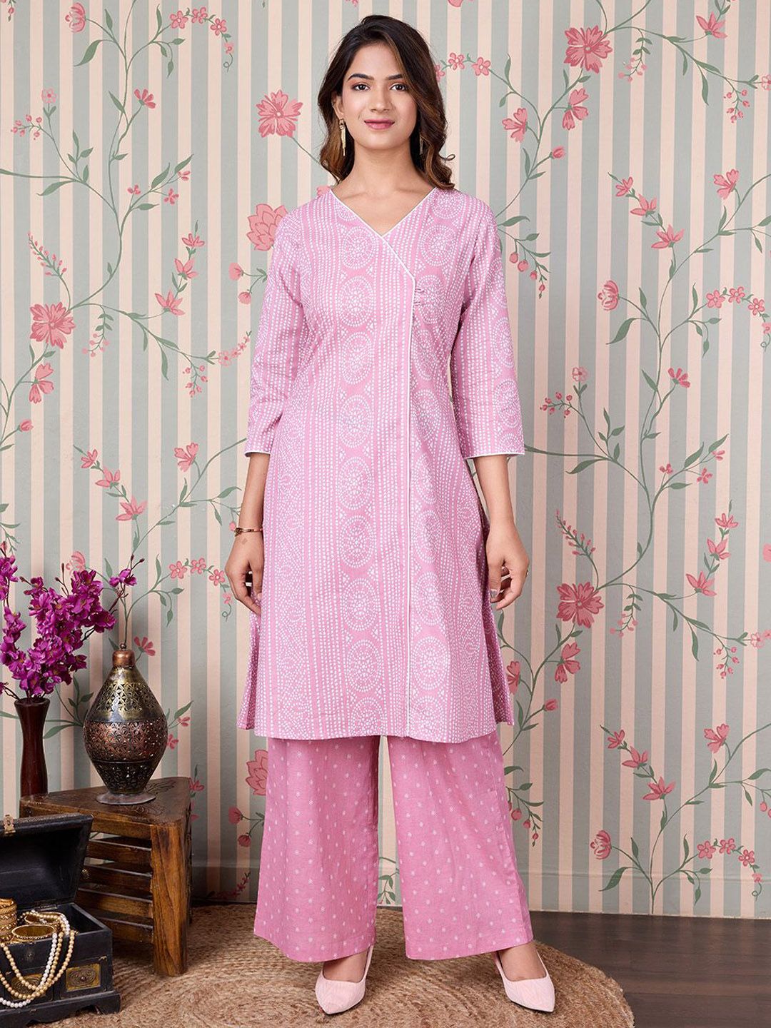 Dhiyona OD  Floral Printed Regular Pure Cotton Kurta with Trousers