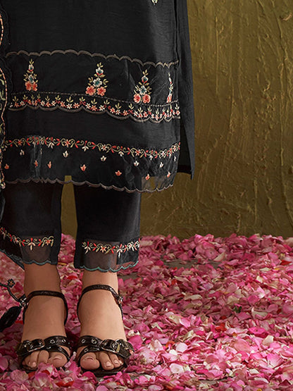 Women Floral Embroidered Regular Beads and Stones Kurta with Trousers & Dupatta