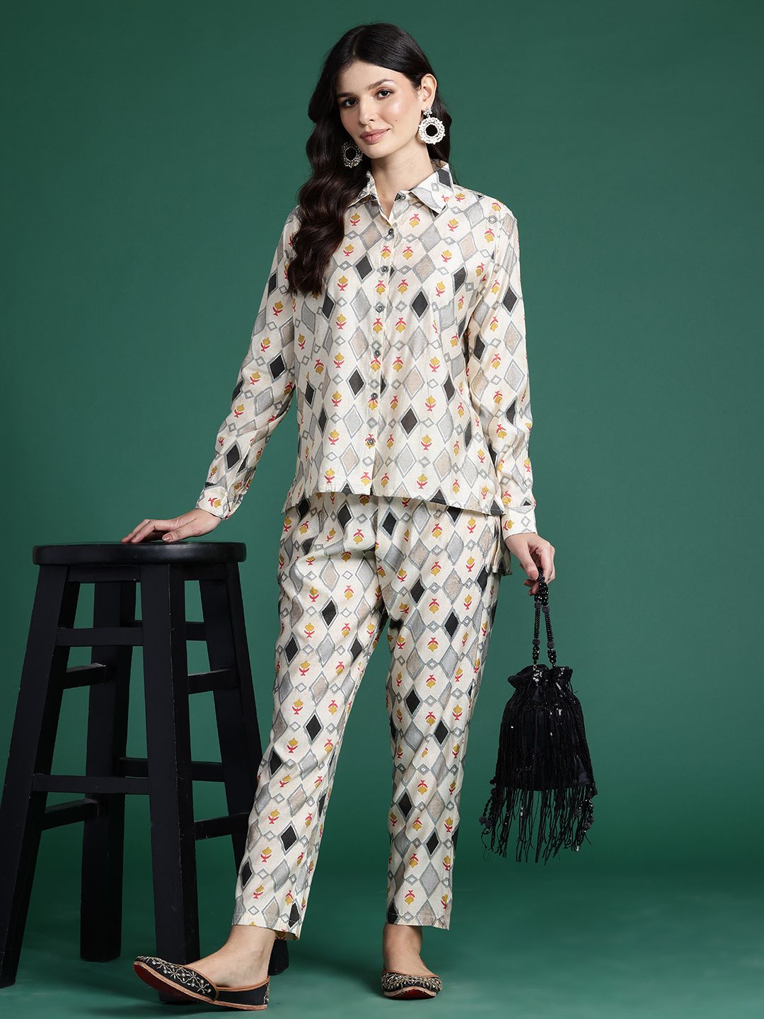 Dhiyona IE Printed Shirt With Palazzos