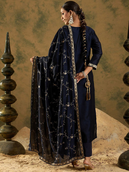 Dhiyona IE Women Floral Embroidered Regular Kurta with Trousers & With Dupatta