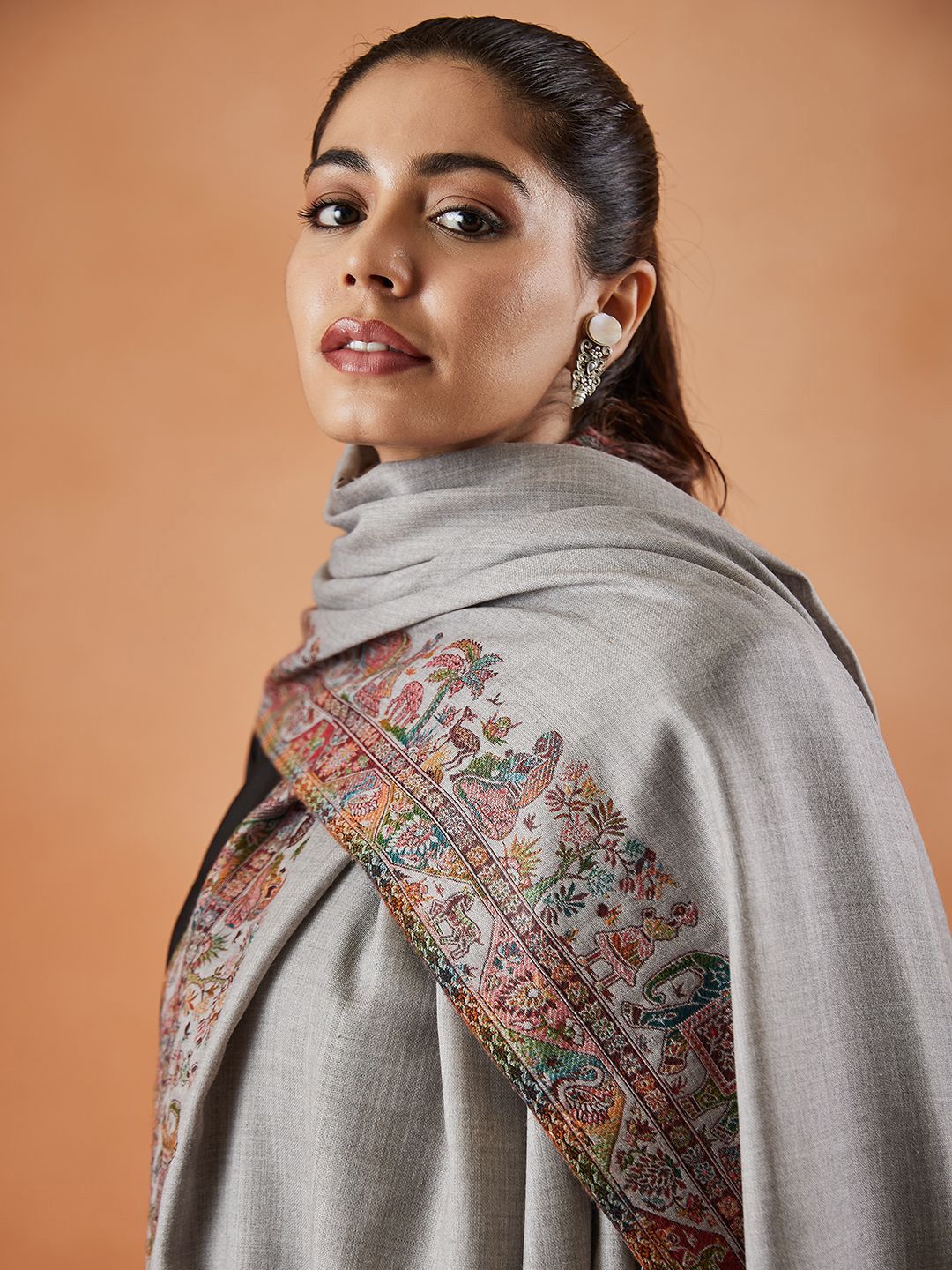 Dhiyona PA Rajwada Paisley Woven Design Shawl