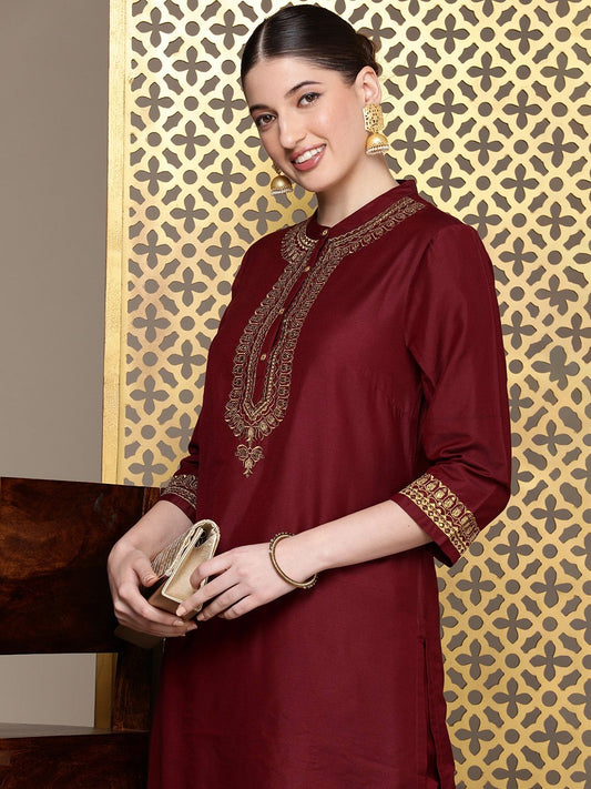 Dhiyona PD Women Women Yoke Design Regular Sequined Jashn Kurta with Trousers