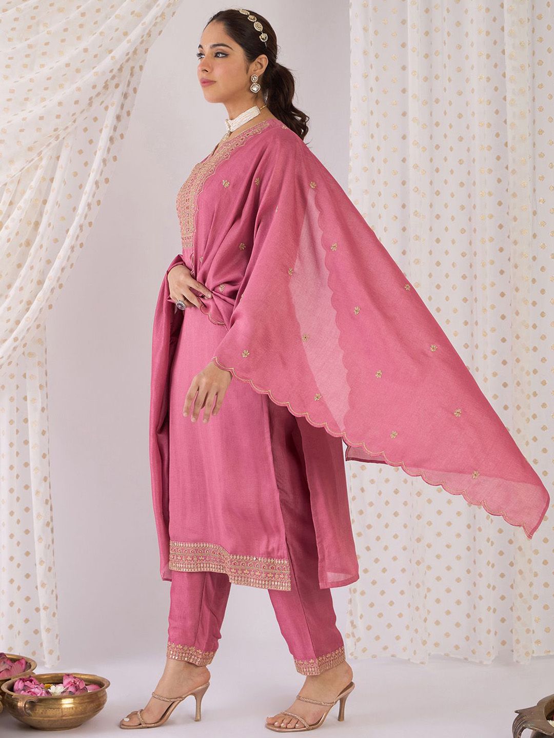 Dhiyona IE Floral Yoke Design Notch Neck Zari Straight Kurta With Trouser And Dupatta