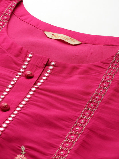 Plus Size Ethnic Motifs Embroidered Mirror Work Kurta Set