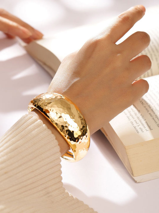 Dhiyona RJ Women's 18K Gold Plated Hammered Bangle Bold Statement Bracelet