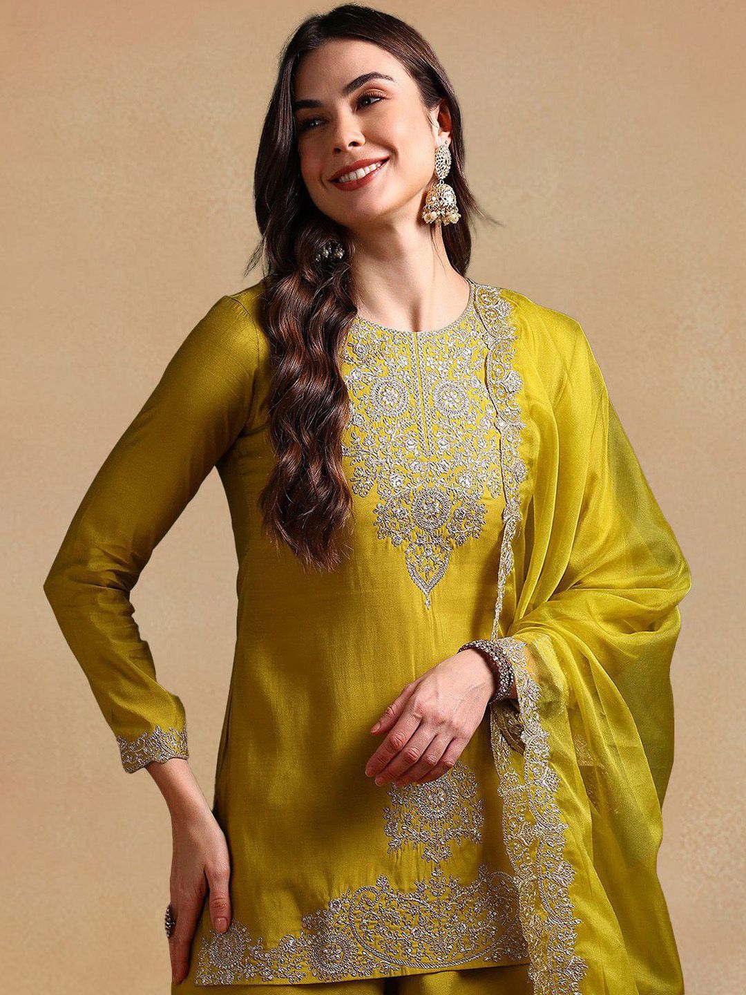 Dhiyona PD Women Women Floral Embroidered Kurti with Palazzo & Dupatta