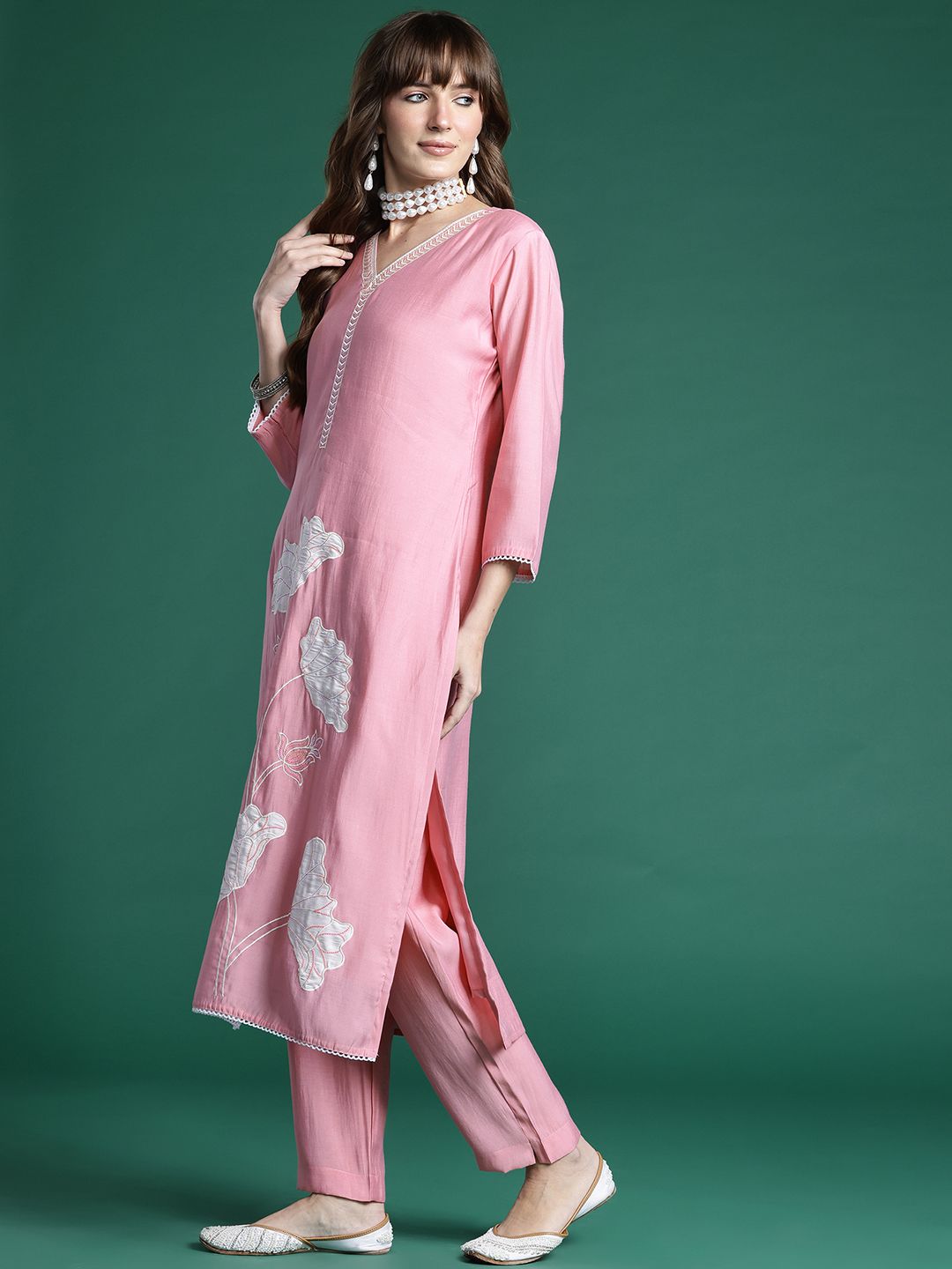 Floral Embroidered Regular Sequinned Kurta with Trousers & Dupatta
