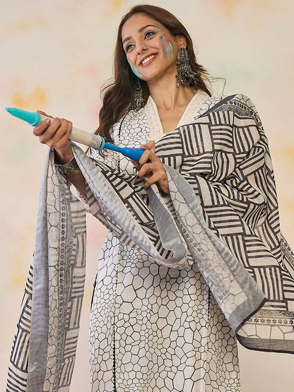Dhiyona IE Women Printed Regular Thread Work Pure Cotton Kurta with Trousers & With Dupatta