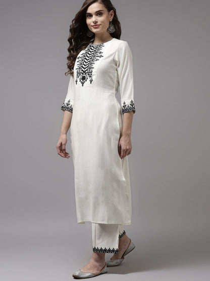 Dhiyona IE Women White Floral Yoke Design Regular Mirror Work Kurta with Palazzos & With Dupatta