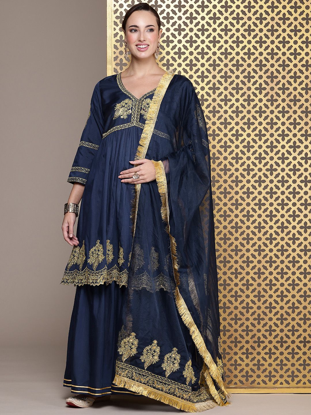 Dhiyona PD Women Jashn Ethnic Motifs Embroidered Zari Work Kurta with Salwar & Dupatta