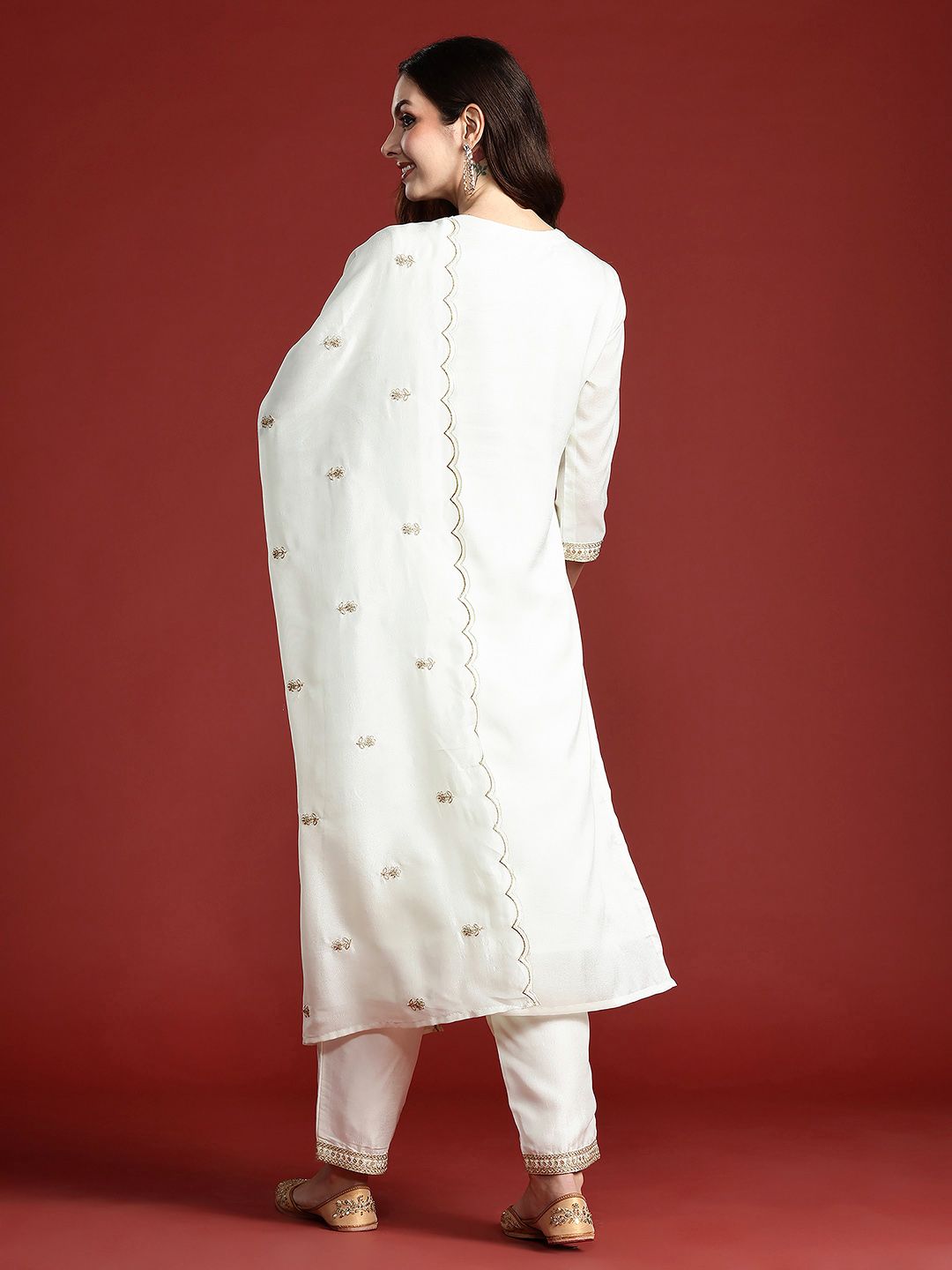 Women Paisley Embroidered Kurta with Trousers & With Dupatta