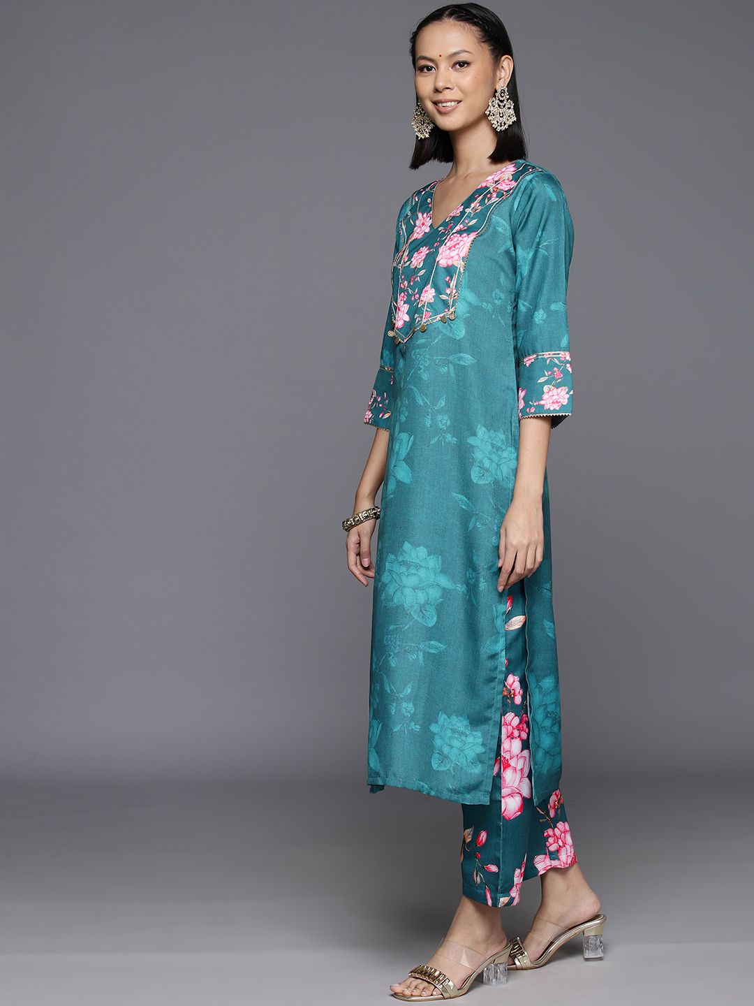 Dhiyona VA Women's Floral Printed Regular Gotta Patti Kurta with Trousers & Dupatta
