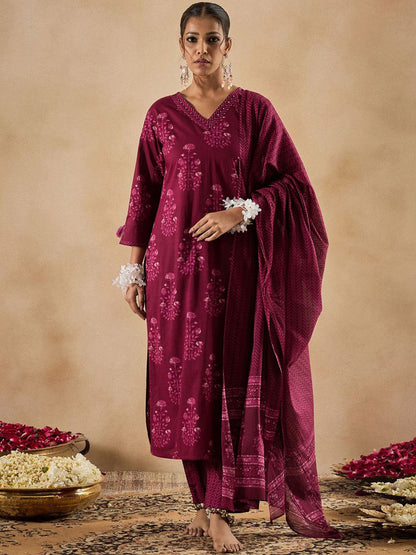 Floral Printed V-Neck Pure Cotton Straight Kurta With Trousers & Dupatta