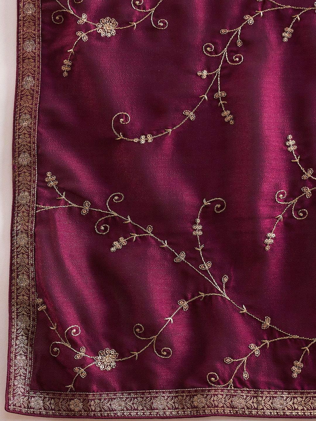 Dhiyona IE Women Floral Embroidered Regular Kurta with Trousers & With Dupatta
