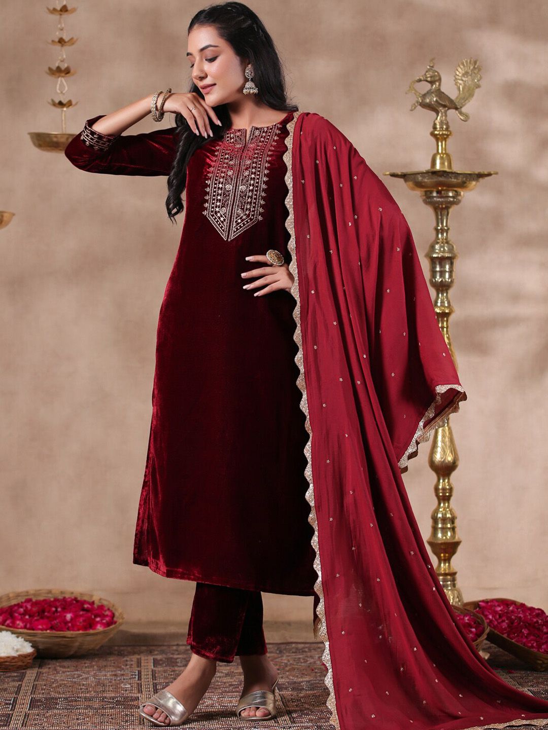 Dhiyona IS Women's Ethnic Motifs Yoke Design Thread Work Velvet Straight Kurta & Trousers With Dupatta