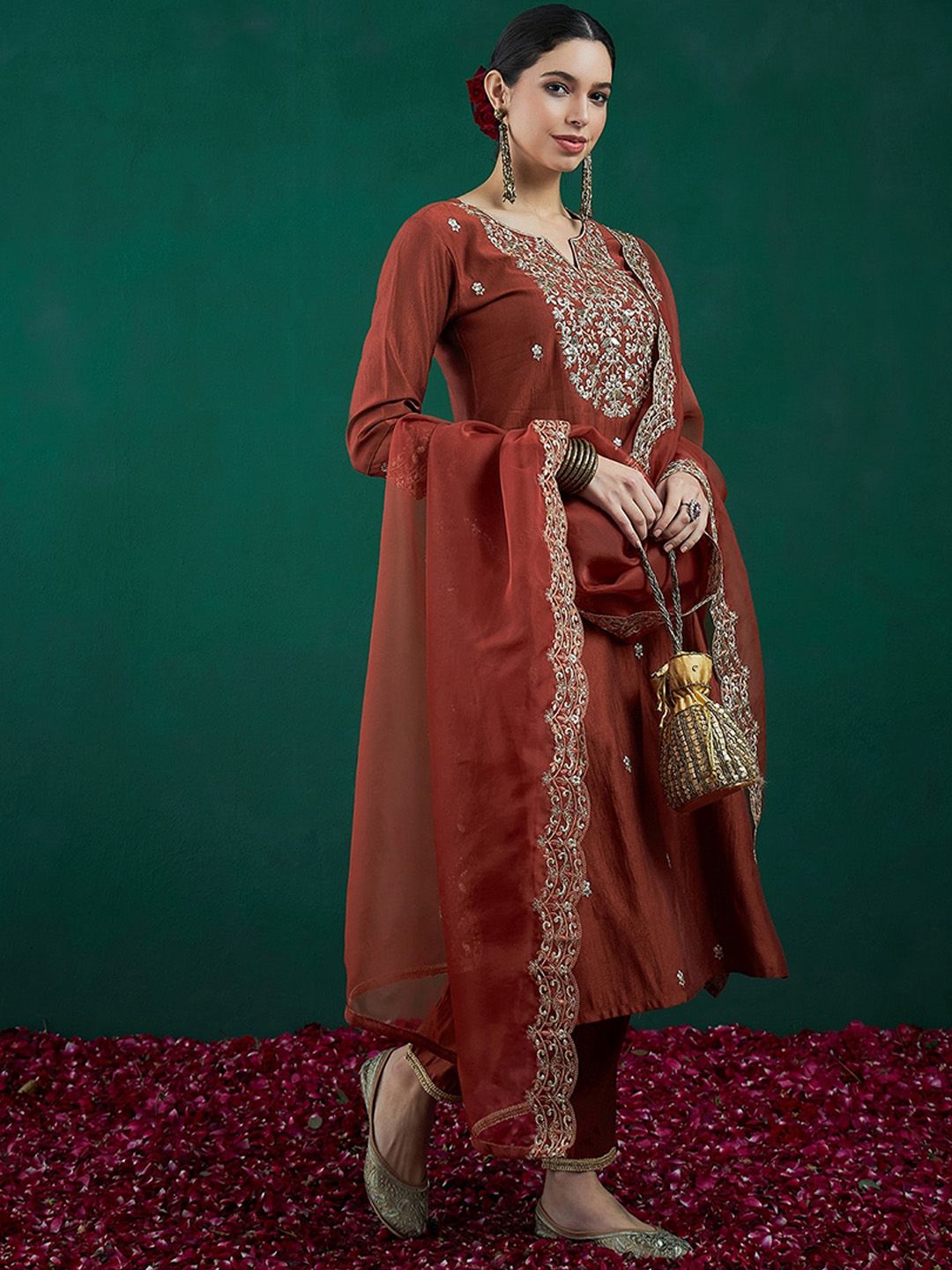 Dhiyona IE Ethnic Motifs Embroidered Regular Liva Zari Kurta With Trousers & Dupatta
