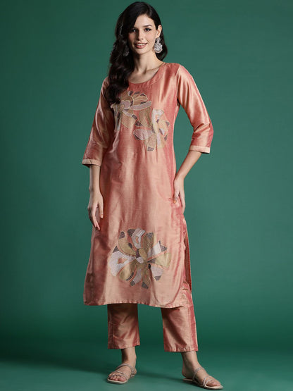 Dhiyona IE Floral Embroidered Thread Work Kurta with Trousers