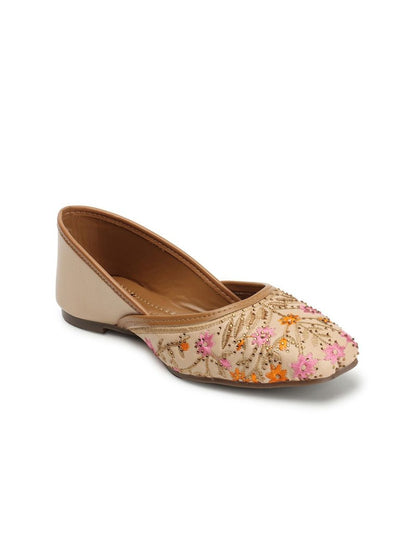 Dhiyona AK Cream-Coloured & Pink Embroidered Ethnic Mojaris