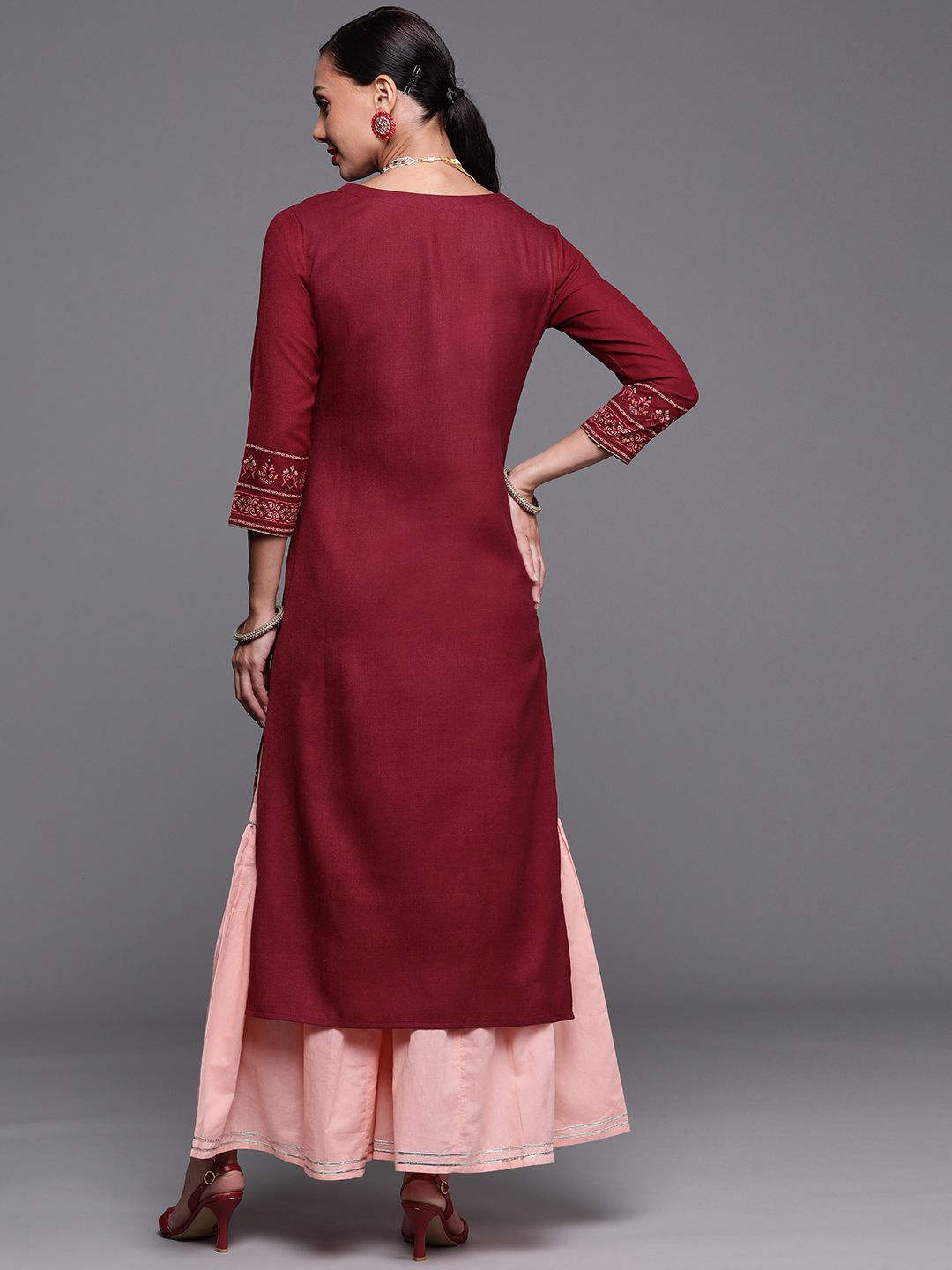 Dhiyona IE Women Maroon Ethnic Motifs Foil Print Round Neck Regular Sleeves Straight Kurta