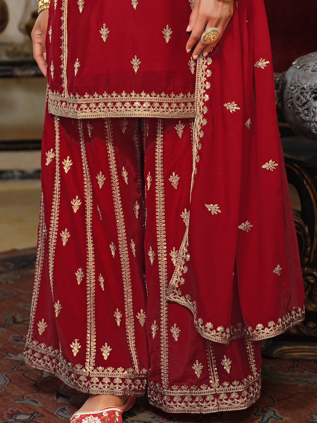 Dhiyona IE Women's Adults-Women Woven Design Embroidered Kurta with Palazzos & Dupatta