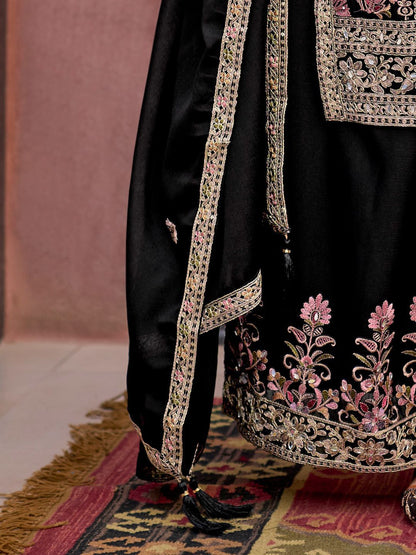 Motifs Embroidered Sweetheart Neck Zari Straight Kurta With Palazzos & Dupatta