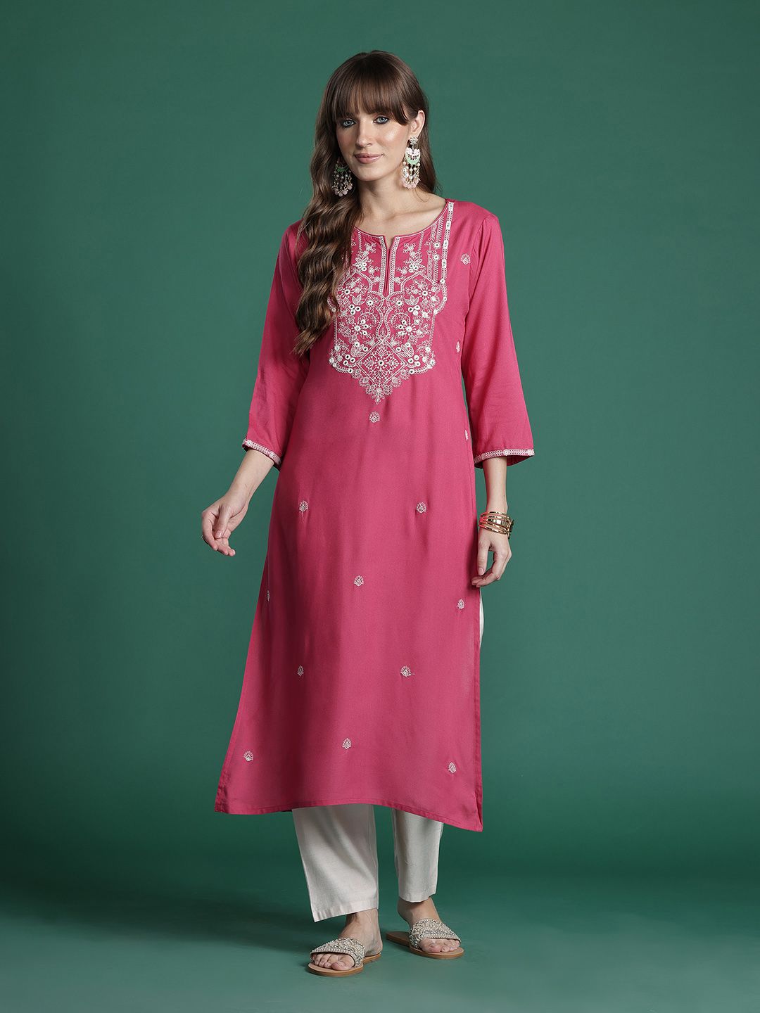 Dhiyona IE Floral Embroidered Thread Work Kurta
