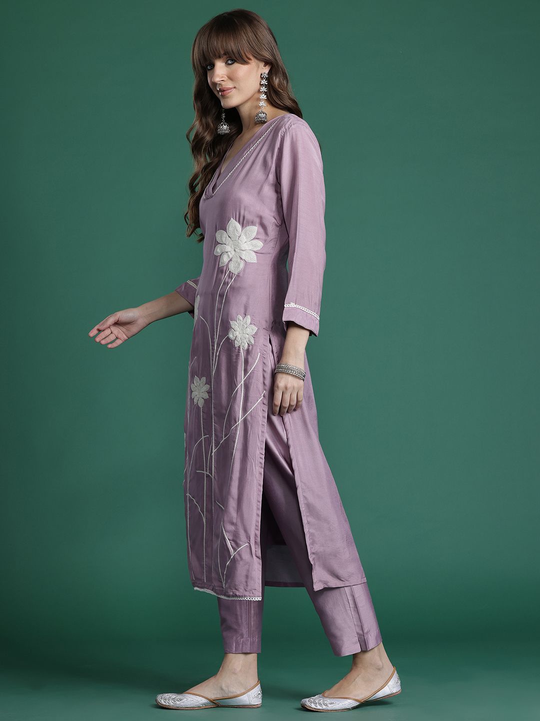 Dhiyona IE Floral Embroidered Kurta with Trousers & Dupatta
