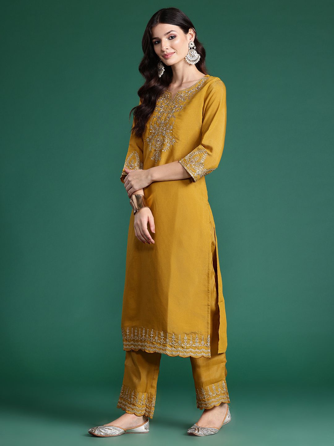 Dhiyona IE Ethnic Motifs Embroidered Regular Gotta Patti Kurta with Trousers & With Dupatta