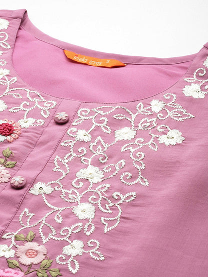 Women Floral Embroidered Regular Sequinned Kurta with Trousers & Dupatta