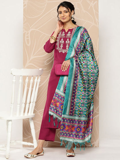 Dhiyona VA Women'sEmbroidered Kurta With Trousers & Dupatta