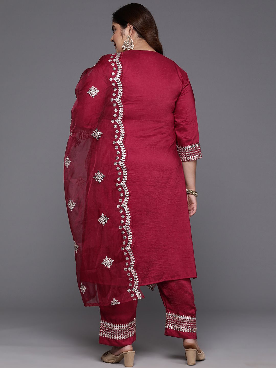 Plus Size Ethnic Motifs Embroidered Gotta Patti Kurta with Trousers & Dupatta