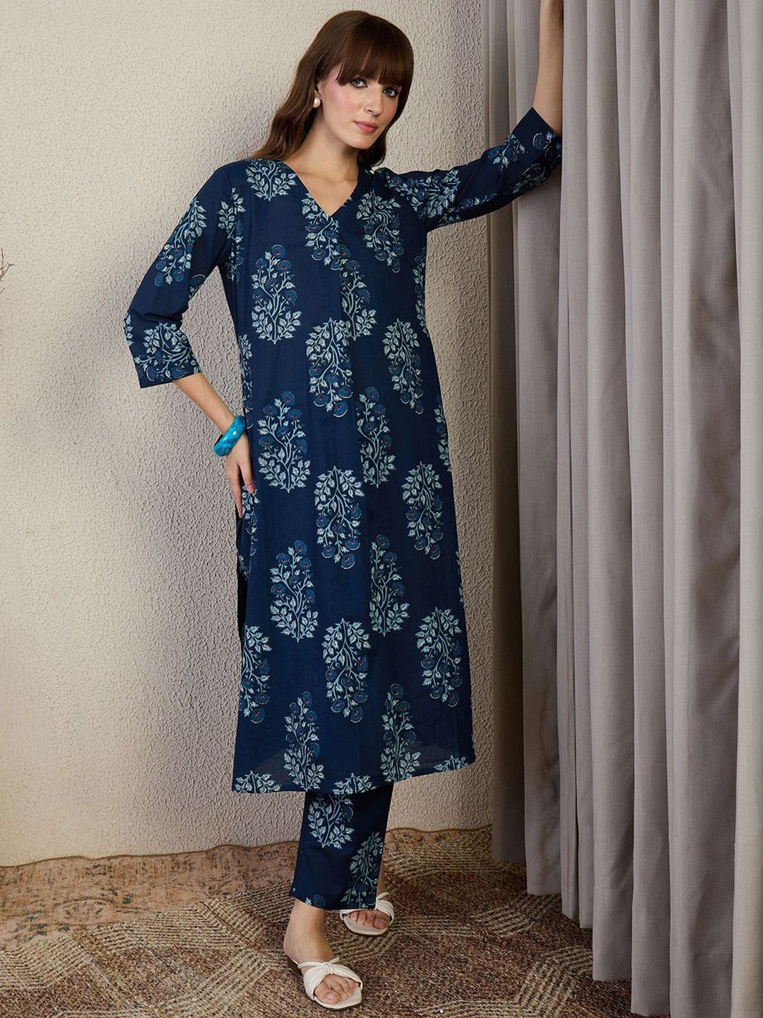 Dhiyona IE Printed Cotton V-Neck Tunic With Trousers Co-Ords