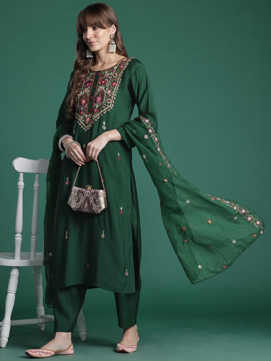 Dhiyona IE Floral Embroidered Thread Work Kurta with Trousers & With Dupatta
