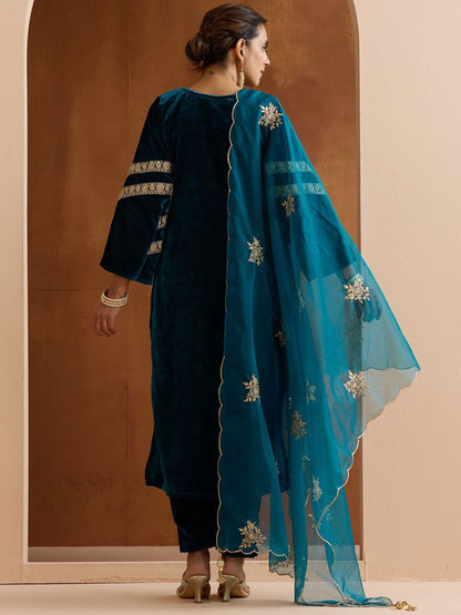 Dhiyona IS Women's Women Floral Embroidered Regular Thread Work Velvet Kurta with Trousers & With Dupatta