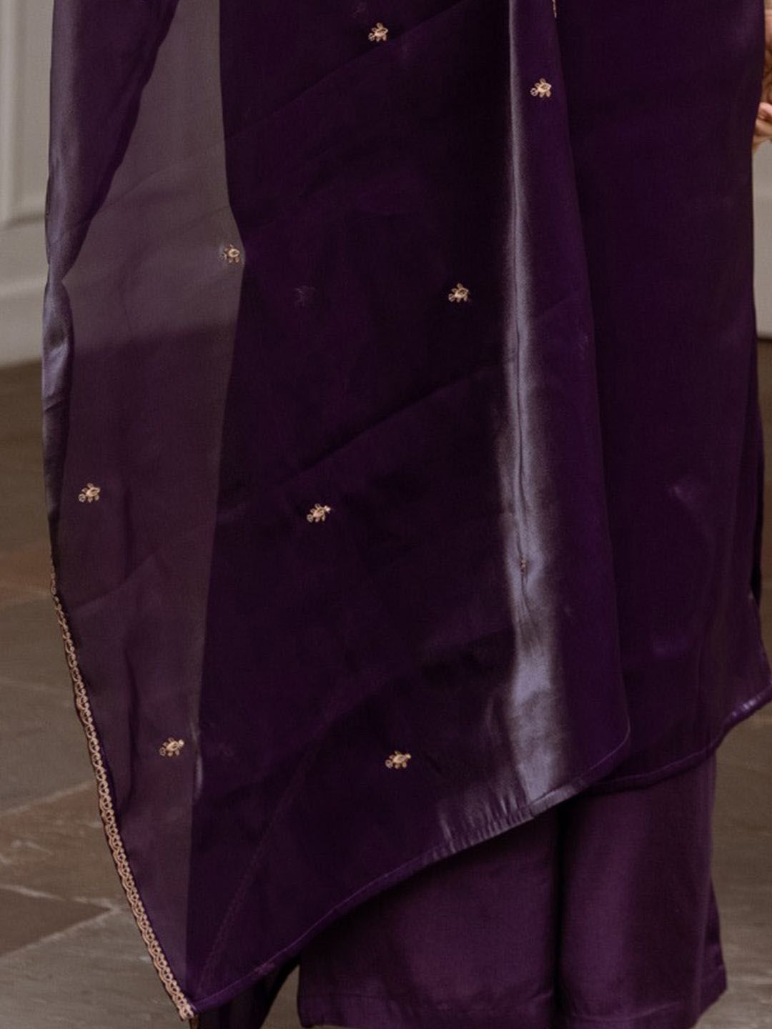 Women Ethnic Motifs Embroidered Regular Kurta with Trousers & With Dupatta