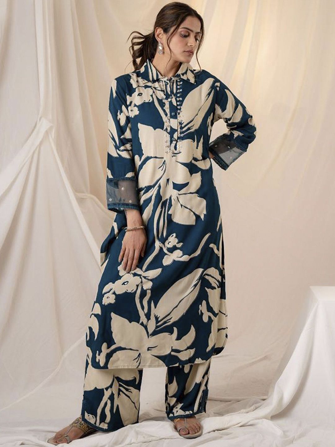 Floral Printed Straight Kurta with Palazzos